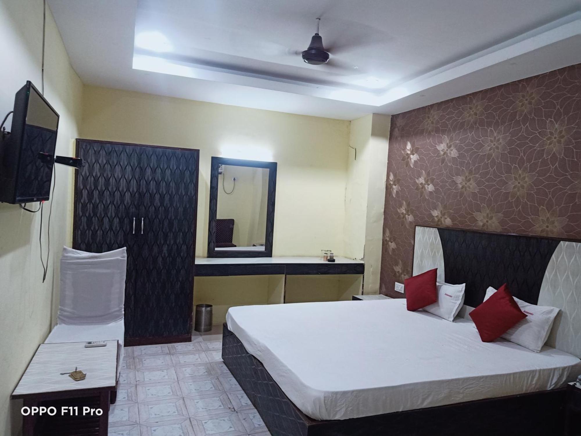 Hotel Ambassador Inn Gwalior Exterior foto